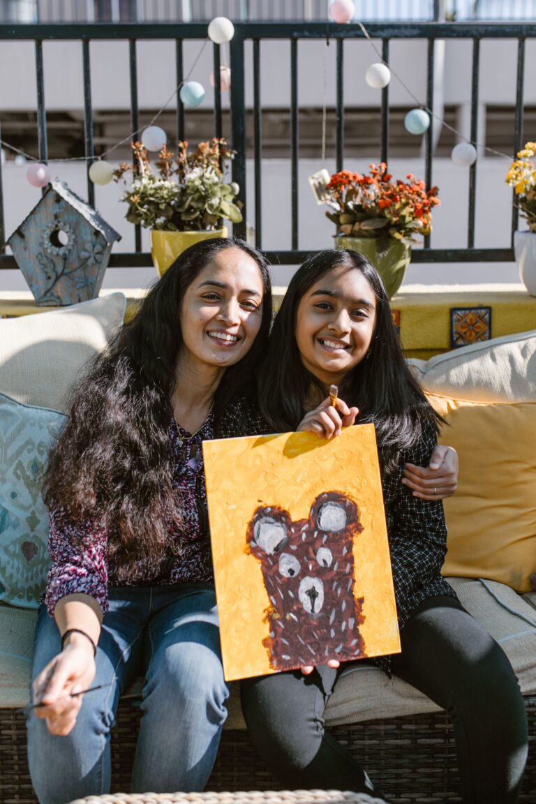 Happy faces at House of Hues
